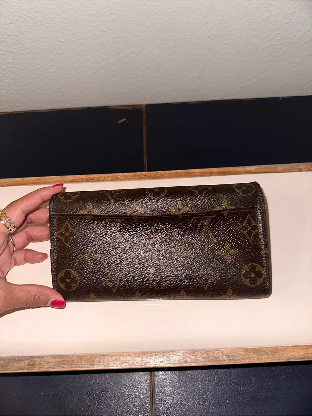 Louis Vuitton Monogram Sarah Envelope Wallet